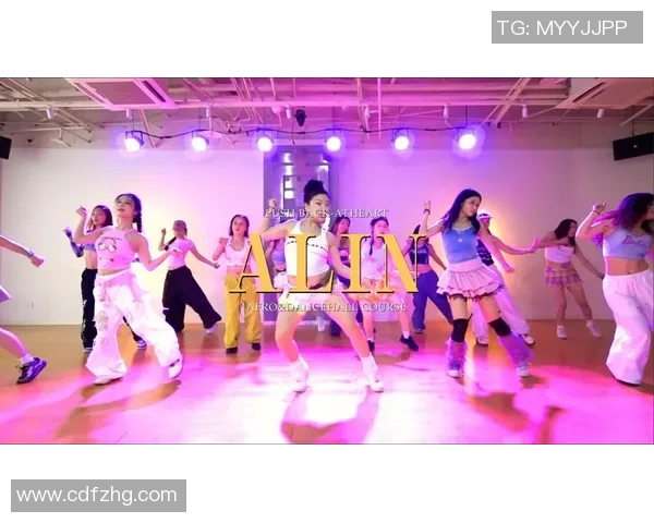 南京街舞队勇闯世界街舞大赛展现实力与风采的逆袭之旅