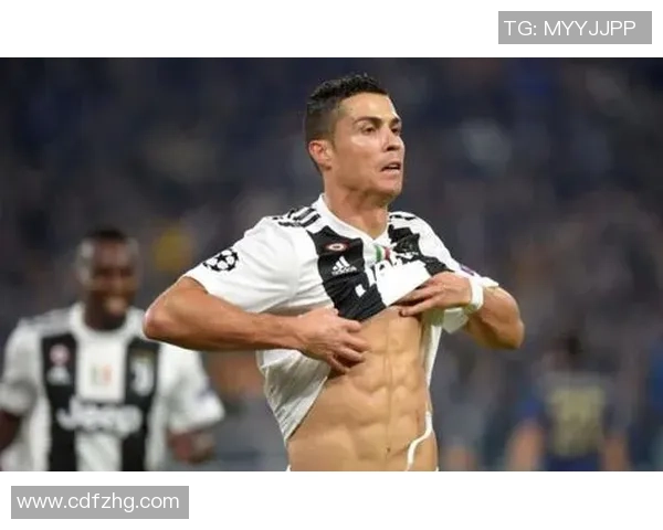 足球明星马内的腹肌训练秘诀揭秘助力他在赛场上的卓越表现